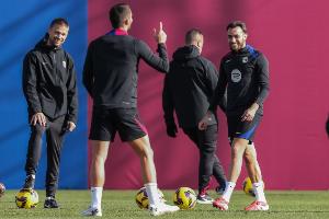 罗马诺：巴萨差点700万欧将加西亚卖给科莫，但弗里克坚持留下他