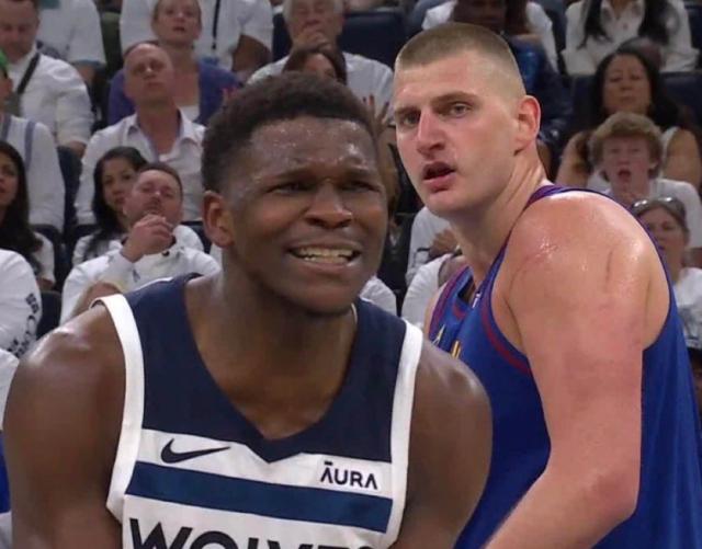 AG真人百家乐-多位壮汉怼脸爱德华兹 掘金防守调整锁死森林狼